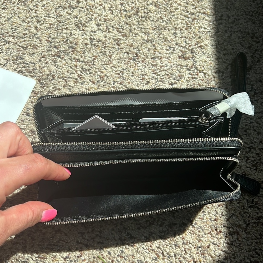 NWT COACH black leather wallet/ wristlet - Picture 6 of 10